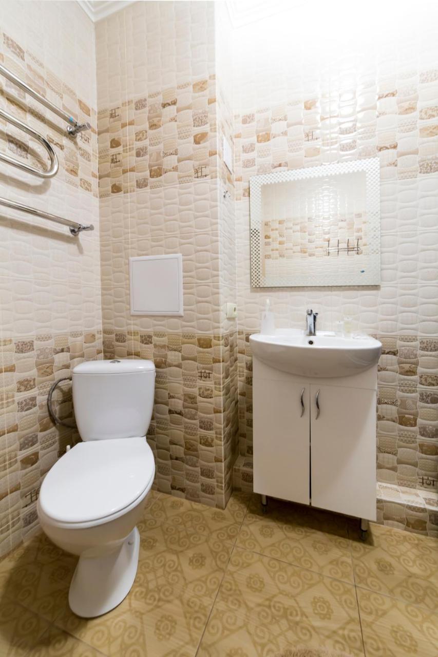 קייב Studio Apartment On Bazhana מראה חיצוני תמונה