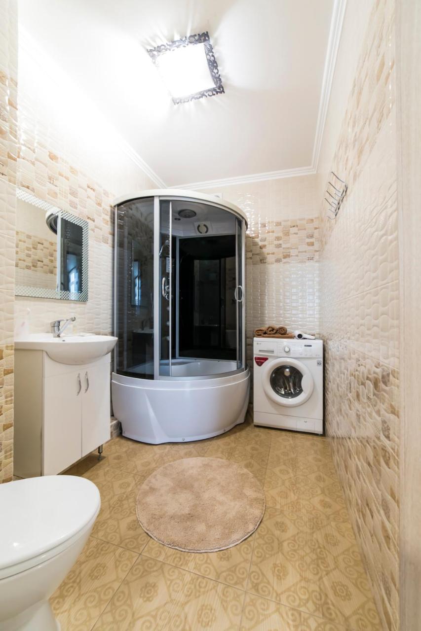 קייב Studio Apartment On Bazhana מראה חיצוני תמונה